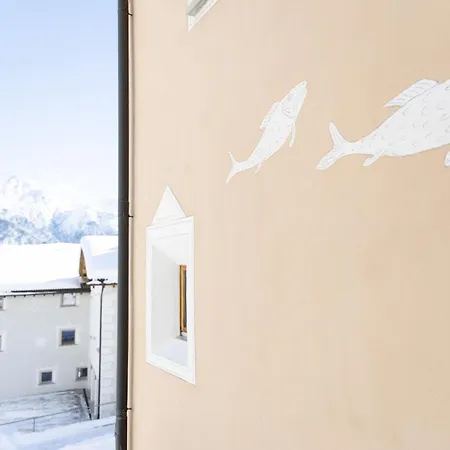 Chasa Fabulusa 아파트 프탄