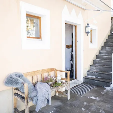 Apartamento Chasa Fabulusa