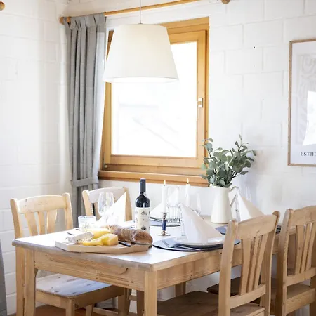 Διαμέρισμα Chasa Fabulusa